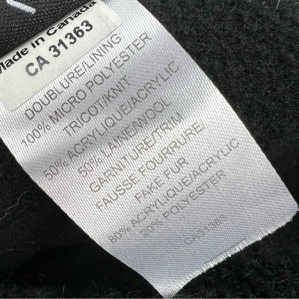 Kyi Kyi Knitted Faux Fur Pom Pom Hat OS Black $65 - Picture 3 of 3